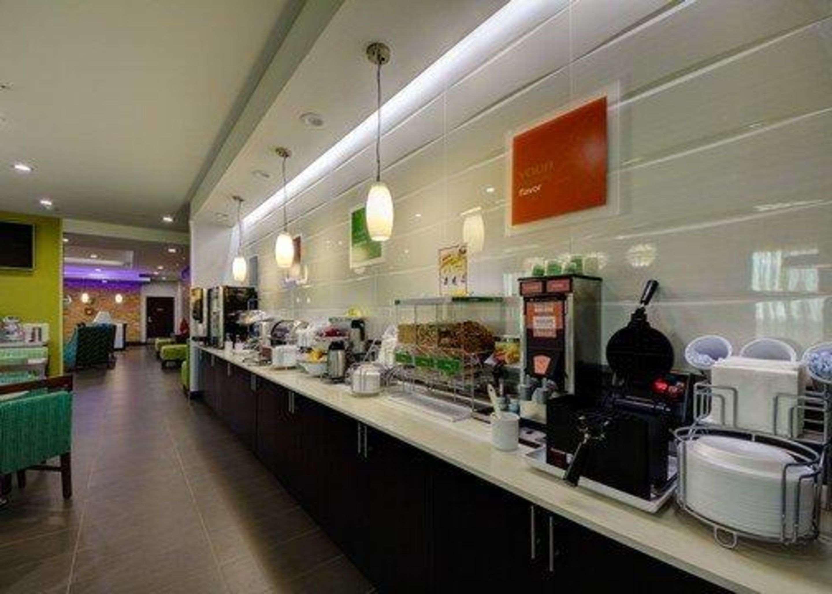 Comfort Inn & Suites Tulsa I-44 West - Rt 66 Oakhurst Ngoại thất bức ảnh